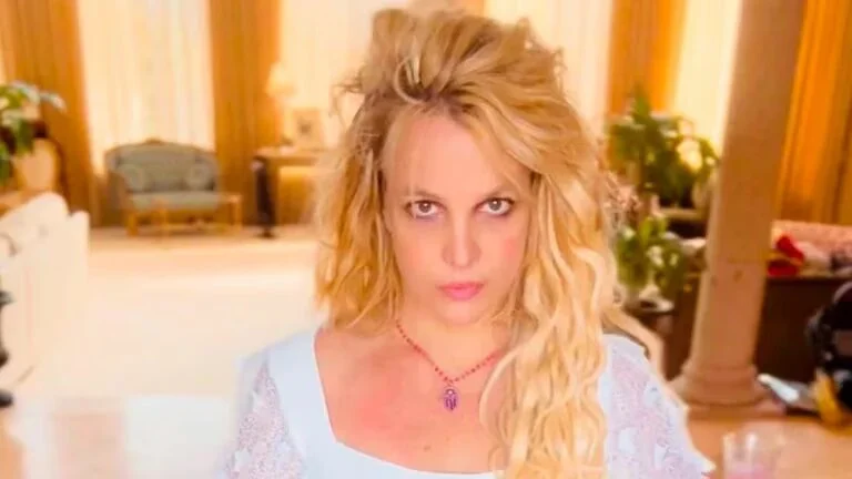 Britney Spears, en topless: la alocada fiesta de divorcio Britney Spears, en topless: la alocada fiesta de divorcio